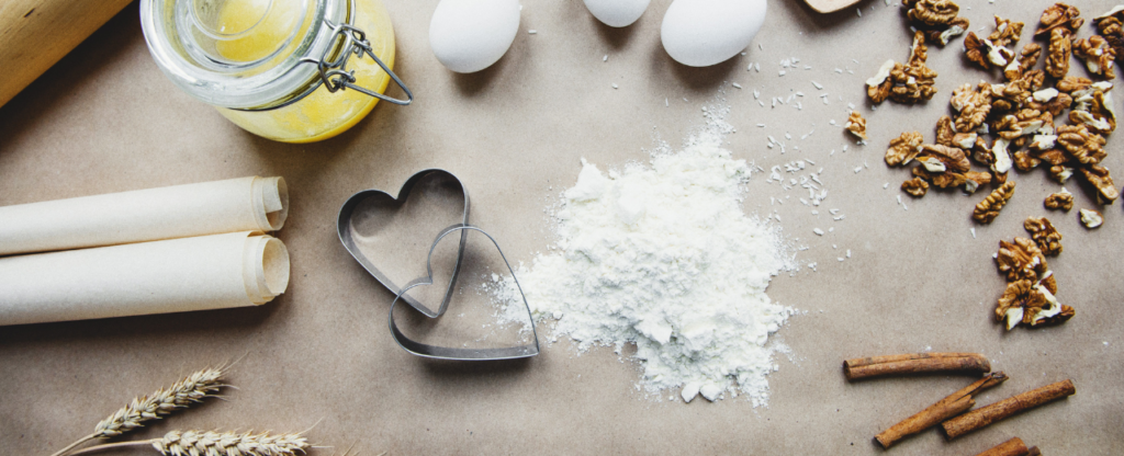 bicarbonate de soude sodium oeuf papier blé noix emporte pièce cuisine